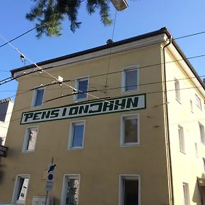 Jahn 3* Salzburgo